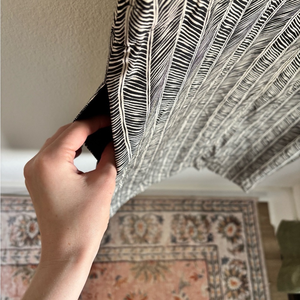 Pendleton Black and White Patterned Midi dress in… - image 6